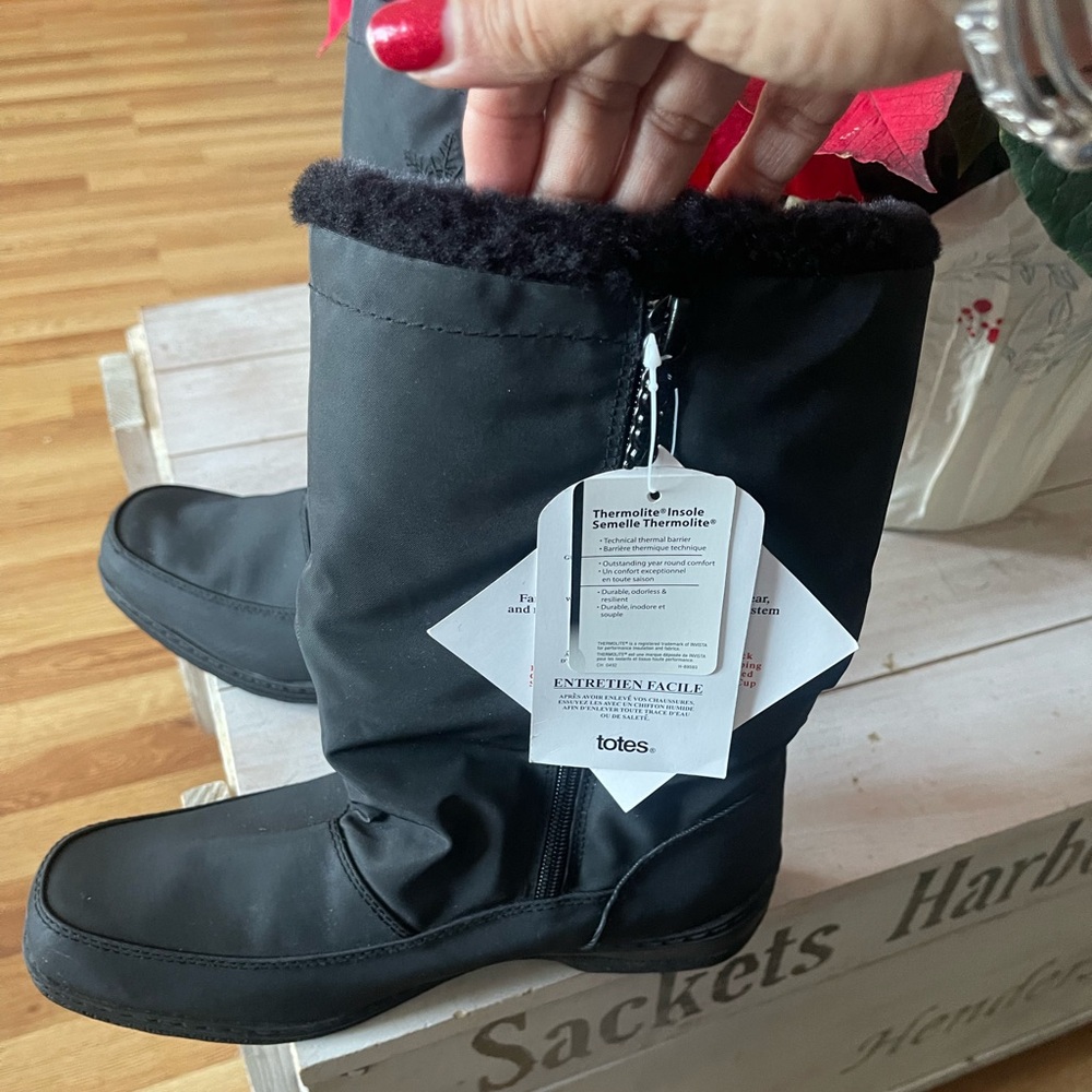 ALL WEATHER BOOTS